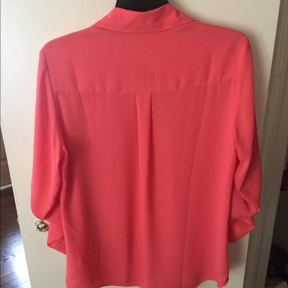 Pink top - Picture 2 of 2